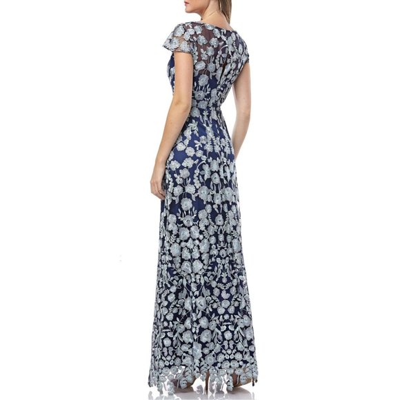 JS COLLECTIONS Embroidered Lace Gown DRESS 500$  SIZE 6 - Picture 3 of 4